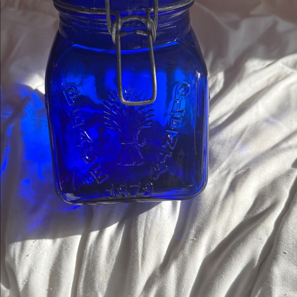 Cobalt Blue Glass Food Storage Jar with Airtight Seal 1968 - Picture 3 of 5